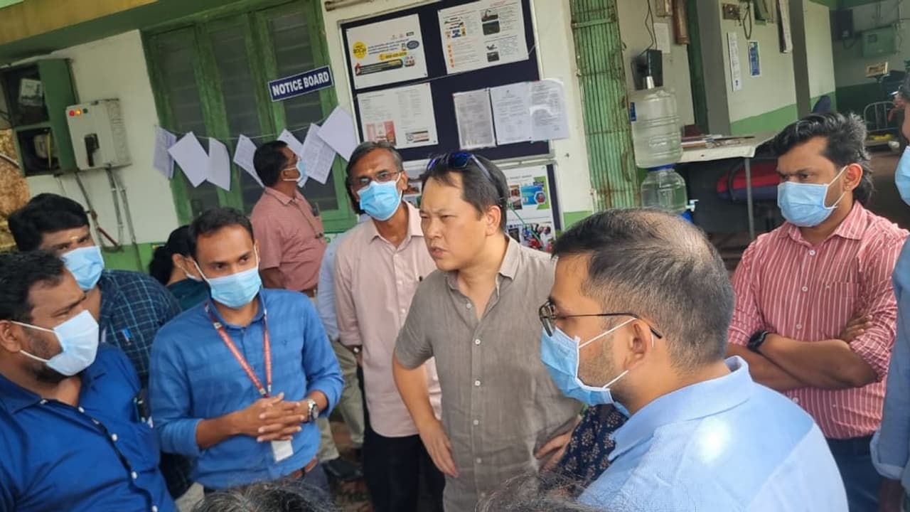 കെട്ടിക്കിടക്കുന്ന ഒരുലക്ഷം ടൺ ലഗസി വേസ്റ്റ്, ലോകബാങ്ക് സംഘം കൂട്ടുപാതയിലെത്തി; ബയോമൈനിങ് സൈറ്റ് സന്ദർശിച്ചു കെട്ടിക്കിടക്കുന്ന ഒരുലക്ഷം ടൺ ലഗസി വേസ്റ്റ്, ലോകബാങ്ക് സംഘം കൂട്ടുപാതയിലെത്തി; ബയോമൈനിങ് സൈറ്റ് സന്ദർശിച്ചു