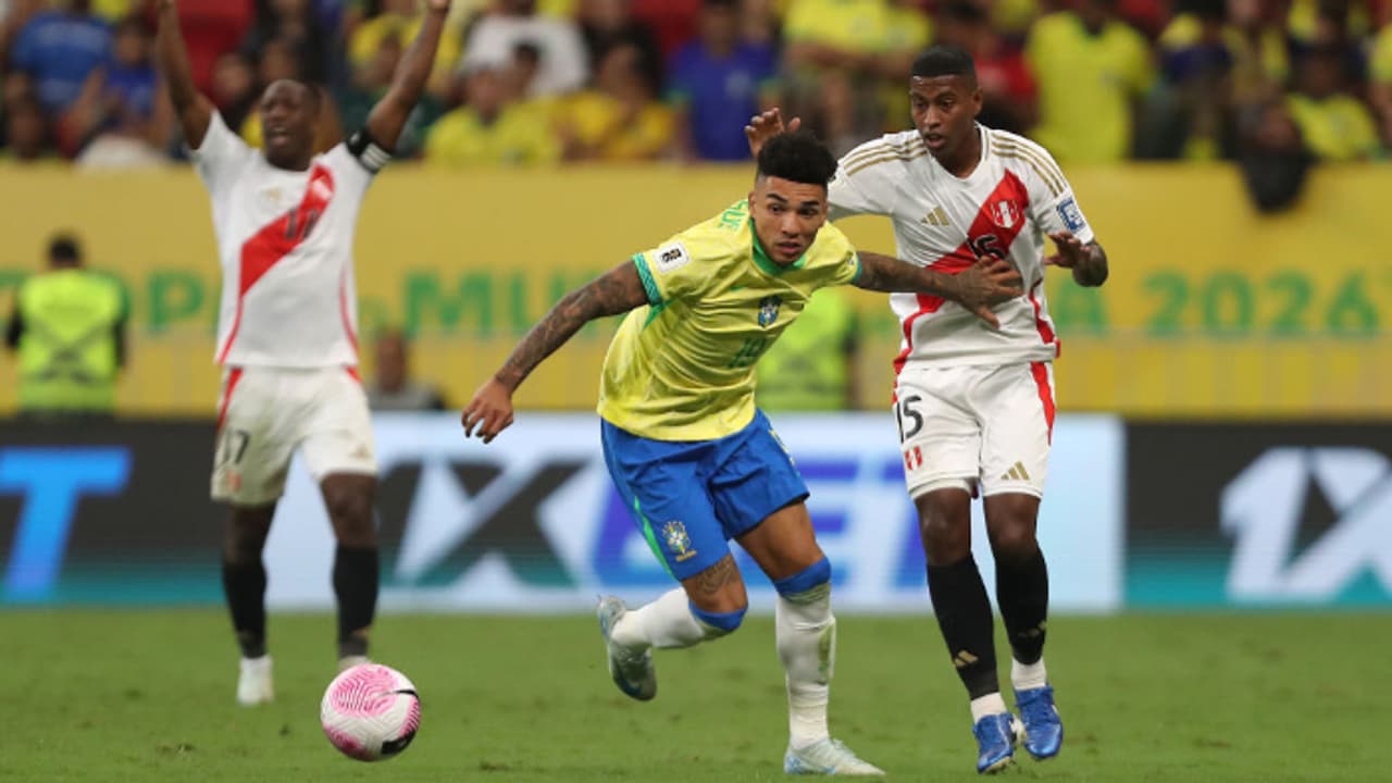 റഫീഞ്ഞയ്ക്ക് ഇരട്ടഗോള്, അര്ജന്റീനയ്ക്ക് പിന്നാലെ ബ്രസീലിനും തകര്പ്പന് ജയം! പോയിന്റ് പട്ടികയില് നാലാമത് റഫീഞ്ഞയ്ക്ക് ഇരട്ടഗോള്, അര്ജന്റീനയ്ക്ക് പിന്നാലെ ബ്രസീലിനും തകര്പ്പന് ജയം! പോയിന്റ് പട്ടികയില് നാലാമത്