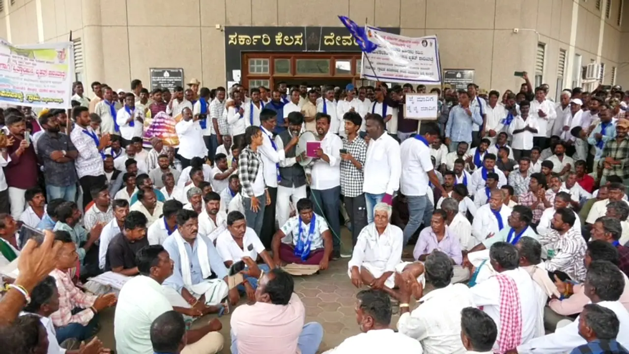 ಒಳ ಮೀಸಲಾತಿ ಜಾರಿಗೆ ಆಗ್ರಹ: ಚಾಮರಾಜನಗರದಲ್ಲಿ ಬೃಹತ್ ಪಾದಯಾತ್ರೆ