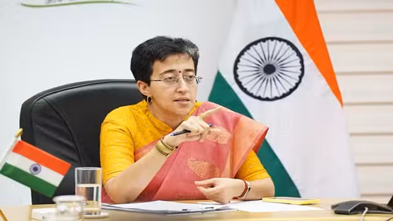 दिल्ली: हर महीने 5,000 की पेंशन का ऐलान,  जानें किसे होगा फायदा