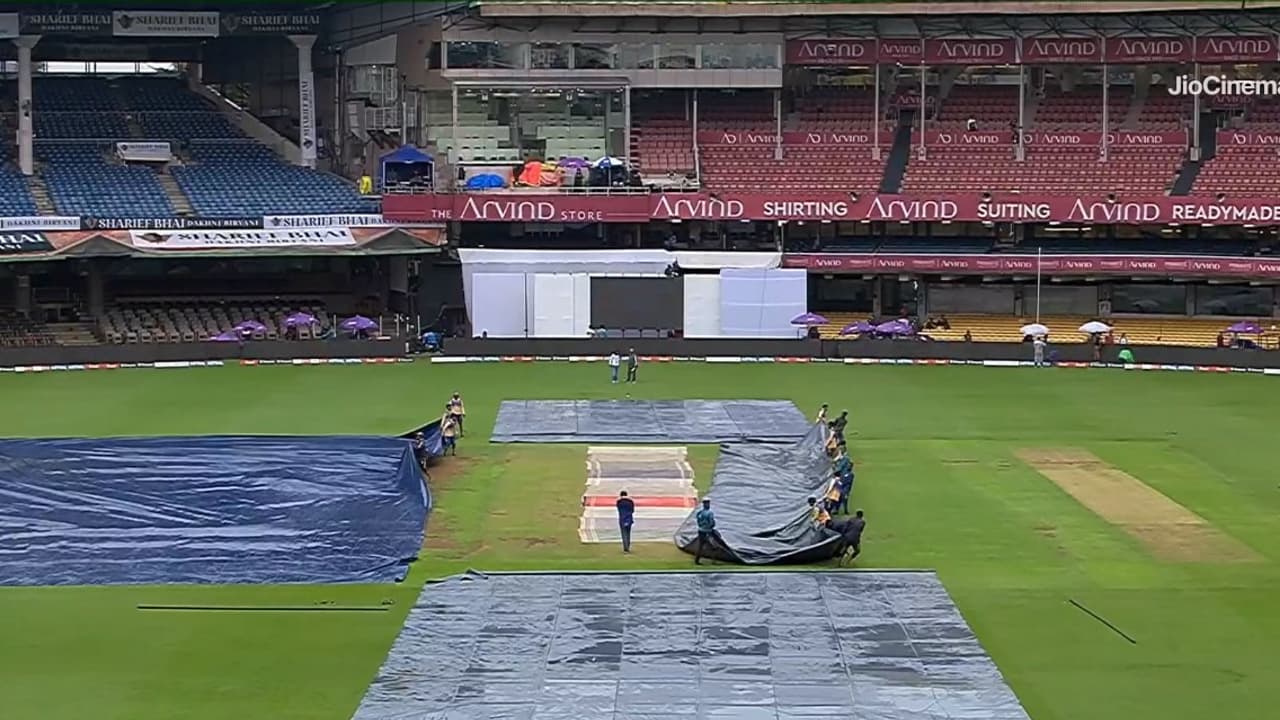 ഇന്ത്യക്ക് പ്രതീക്ഷ, ന്യൂസിലൻഡിന് ചങ്കിടിപ്പ്, ബെംഗളൂരുവിൽ അഞ്ചാം ദിനം മഴയുടെ കളിയോ?; കാലാവസ്ഥാ റിപ്പോര്ട്ട് ഇന്ത്യക്ക് പ്രതീക്ഷ, ന്യൂസിലൻഡിന് ചങ്കിടിപ്പ്, ബെംഗളൂരുവിൽ അഞ്ചാം ദിനം മഴയുടെ കളിയോ?; കാലാവസ്ഥാ റിപ്പോര്ട്ട്