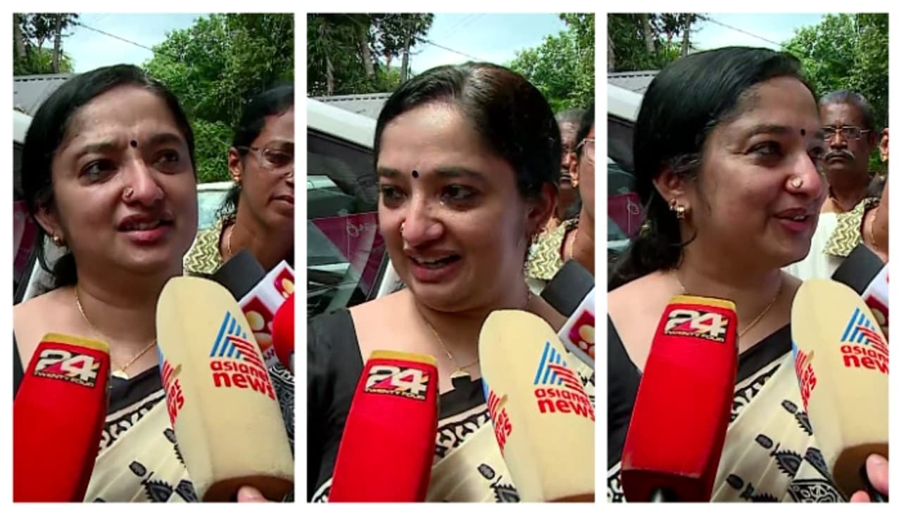 'ആരോടും മുഖം കറുപ്പിക്കാനറിയാത്ത ഒരു പാവത്താനായിരുന്നു നവീന്'; പൊട്ടിക്കരഞ്ഞ് ദിവ്യ എസ് അയ്യര് 'ആരോടും മുഖം കറുപ്പിക്കാനറിയാത്ത ഒരു പാവത്താനായിരുന്നു നവീന്'; പൊട്ടിക്കരഞ്ഞ് ദിവ്യ എസ് അയ്യര്