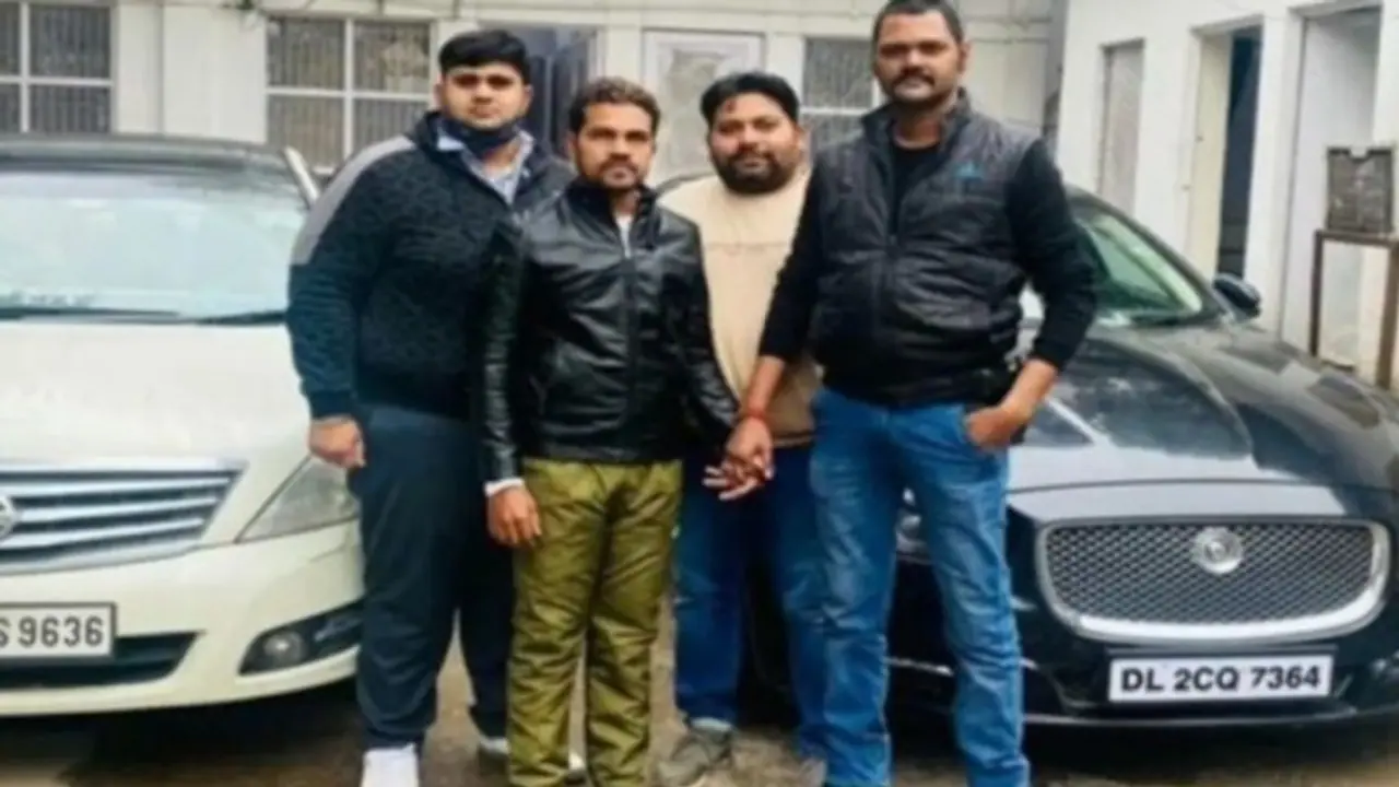 10 ಪತ್ನಿಯರು, 6 ಗರ್ಲ್ಫ್ರೆಂಡ್, 5 ಸ್ಟಾರ್ ಹೋಟೆಲ್, ಜಾಗ್ವಾರ್ ಕಾರ್; ಇದು ಕಳ್ಳನ ಲಕ್ಷುರಿ ಲೈಫ್ 10 ಪತ್ನಿಯರು, 6 ಗರ್ಲ್ಫ್ರೆಂಡ್, 5 ಸ್ಟಾರ್ ಹೋಟೆಲ್, ಜಾಗ್ವಾರ್ ಕಾರ್; ಇದು ಕಳ್ಳನ ಲಕ್ಷುರಿ ಲೈಫ್