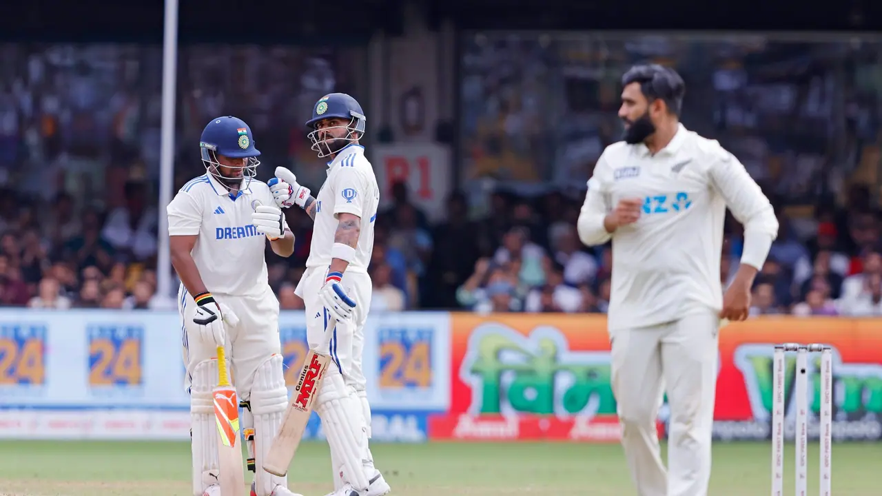 ಬೆಂಗಳೂರು ಟೆಸ್ಟ್‌: ಕಿವೀಸ್‌ಗೆ ತಿರುಗೇಟು ನೀಡುವತ್ತ ಟೀಂ ಇಂಡಿಯಾ ದಿಟ್ಟ ಹೆಜ್ಜೆ, ಕೊಹ್ಲಿ ಸರ್ಫರಾಜ್ ಸೂಪರ್ ಬ್ಯಾಟಿಂಗ್