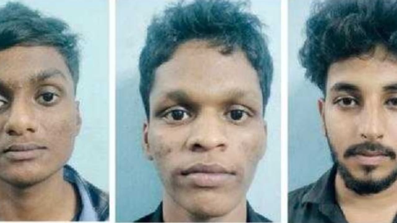 പള്ളിയുടെ പരിസരത്ത് നിന്ന് ബൈക്ക് മോഷണം, താനൂരിൽ മൂന്ന് പേർ പിടിയിൽ പള്ളിയുടെ പരിസരത്ത് നിന്ന് ബൈക്ക് മോഷണം, താനൂരിൽ മൂന്ന് പേർ പിടിയിൽ