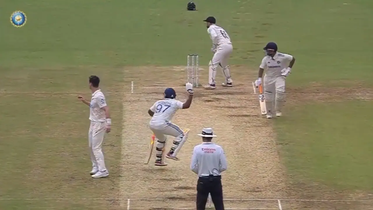 IND vs NZ, 1st Test: Sarfaraz Khan shouts 'marva diya', jumps in hilarious mix up with Rishabh Pant (WATCH) IND vs NZ, 1st Test: Sarfaraz Khan shouts 'marva diya', jumps in hilarious mix up with Rishabh Pant (WATCH)