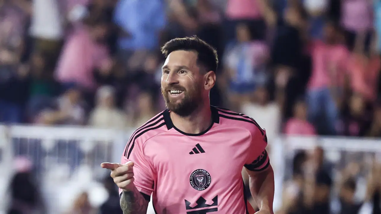 Barcelona fans in excitement as Lionel Messi likely to reunite with Blaugrana during MLS off season Barcelona fans in excitement as Lionel Messi likely to reunite with Blaugrana during MLS off season