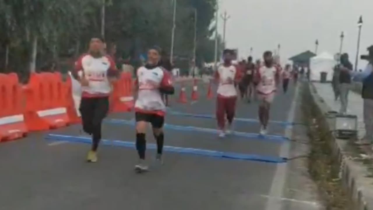 'So damn pleased': CM Omar Abdullah opens Kashmir Marathon, runs 21 km in 2 hours