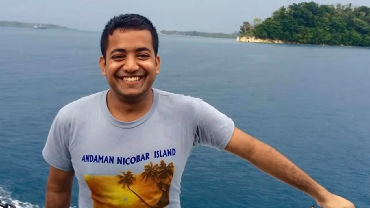 From doctor to IAS officer at 22: This Rajasthan man owns a Rs 26,000 crore EdTech company today