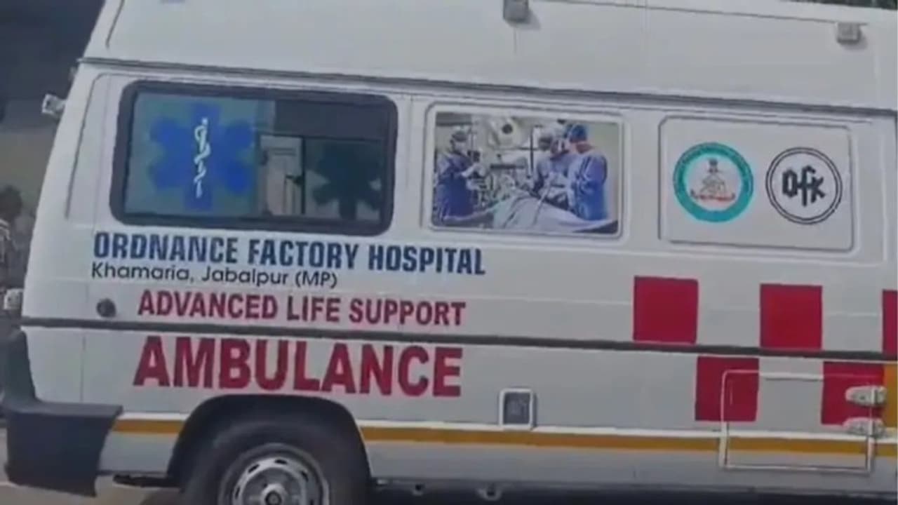 15 injured in blast at Ordnance Factory in MP's Jabalpur; chaotic scenes unfold outside hospital (WATCH) 15 injured in blast at Ordnance Factory in MP's Jabalpur; chaotic scenes unfold outside hospital (WATCH)
