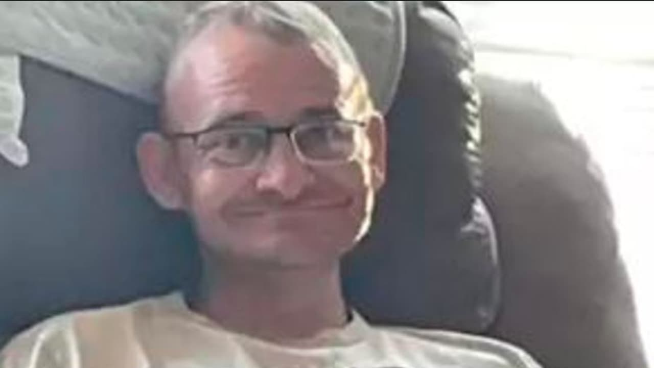 ಜಸ್ಟ್ ಮಿಸ್: ಹೃದಯ ತೆಗೆಯಬೇಕು ಅನ್ನುವಷ್ಟರಲ್ಲಿ ಎದ್ದು ಕುಳಿತ ಬ್ರೈನ್ಡೆಡ್ ವ್ಯಕ್ತಿ ಜಸ್ಟ್ ಮಿಸ್: ಹೃದಯ ತೆಗೆಯಬೇಕು ಅನ್ನುವಷ್ಟರಲ್ಲಿ ಎದ್ದು ಕುಳಿತ ಬ್ರೈನ್ಡೆಡ್ ವ್ಯಕ್ತಿ