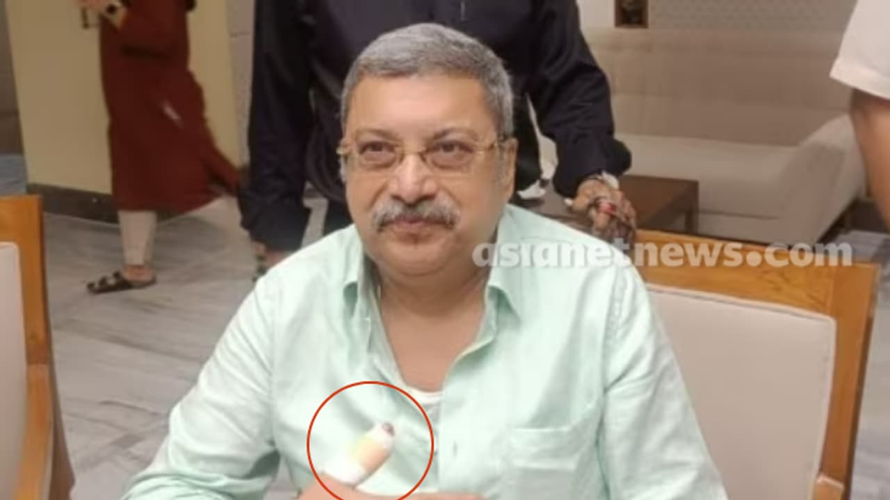 വഖഫ് ബില്ലിനെ ചൊല്ലി ജെപിസി യോഗത്തിൽ തർക്കം; തൃണമൂൽ എംപി ഗ്ലാസ് പൊട്ടിച്ചെന്ന് ആരോപണം, കൈക്ക് പരിക്ക്