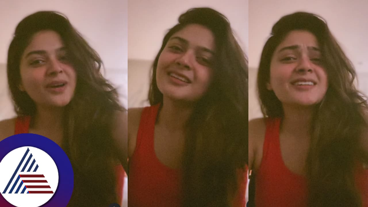 ಕನ್ನಡದಲ್ಲೇ ಹಾಡು ಹೇಳಿ ಕನ್ನಡಿಗರ ಮನಗೆದ್ದ ಮಾರ್ಟಿನ್ ಸಿನಿಮಾ ನಟಿ ವೈಭವಿ ಶಾಂಡಿಲ್ ಕನ್ನಡದಲ್ಲೇ ಹಾಡು ಹೇಳಿ ಕನ್ನಡಿಗರ ಮನಗೆದ್ದ ಮಾರ್ಟಿನ್ ಸಿನಿಮಾ ನಟಿ ವೈಭವಿ ಶಾಂಡಿಲ್