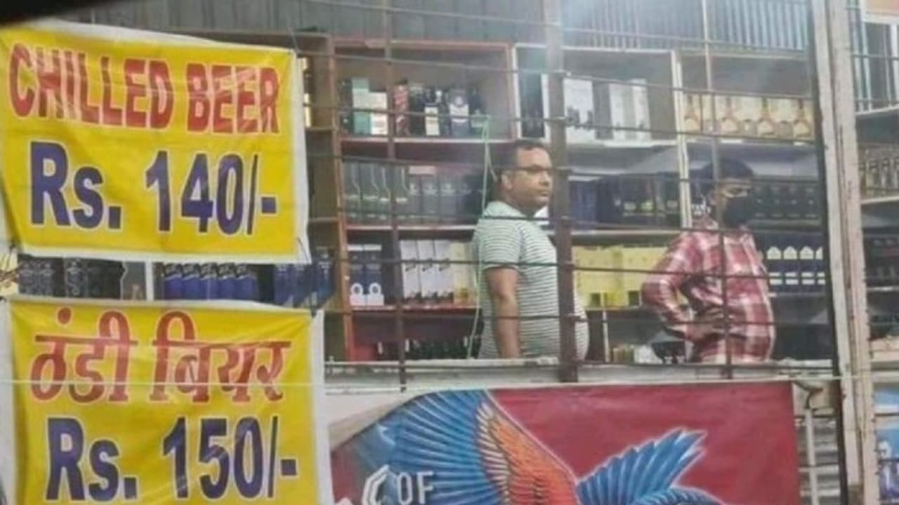 'Rs 10 fine for not knowing English': Viral photo of chilled vs thandi beer price mix up sparks laughter 'Rs 10 fine for not knowing English': Viral photo of chilled vs thandi beer price mix up sparks laughter