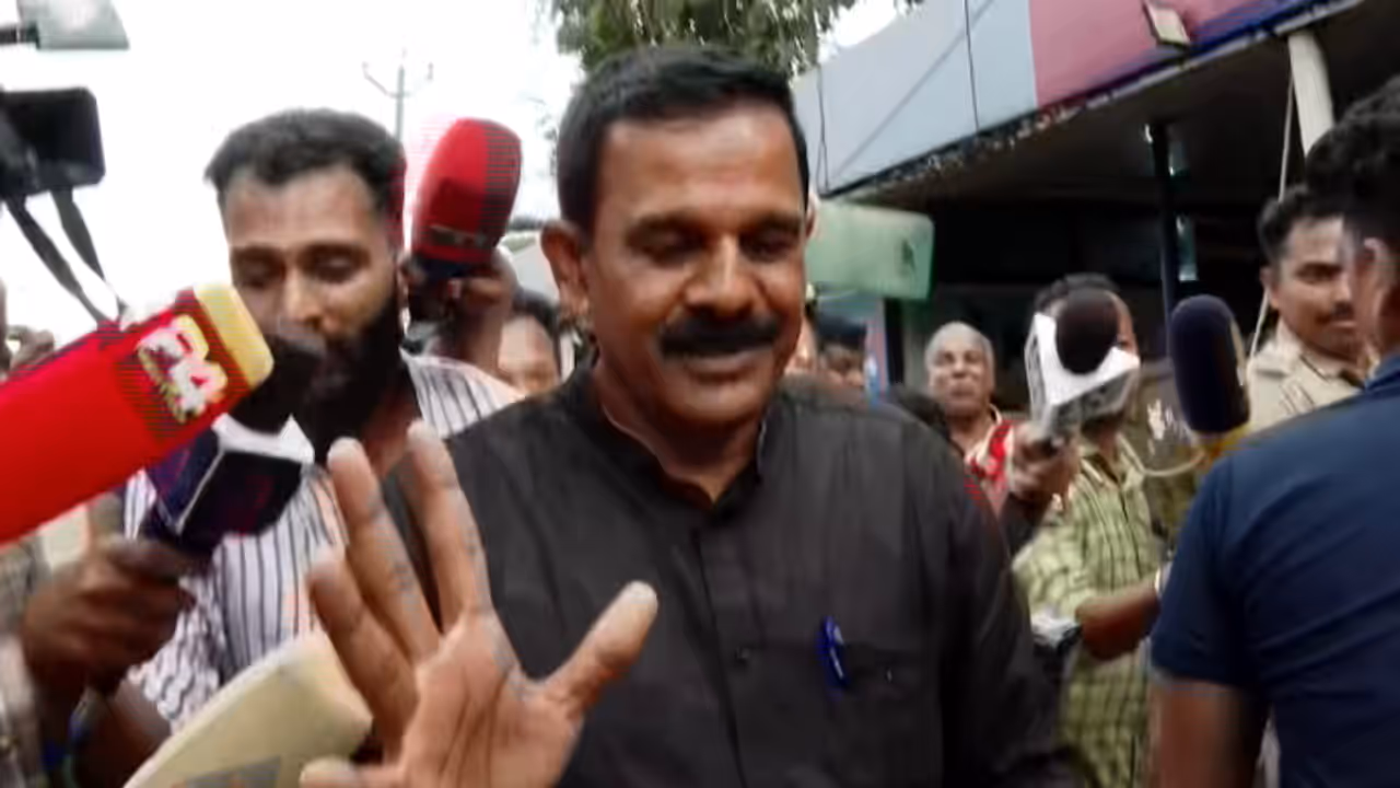 എഡിഎമ്മിനെതിരെ കൈക്കൂലി ആരോപണം ഉന്നയിച്ച പ്രശാന്തിന് നോട്ടീസ്: നാളെ എം.ഇ.ഡിക്ക് മുന്നിൽ നേരിട്ട് ഹാജരാകണം