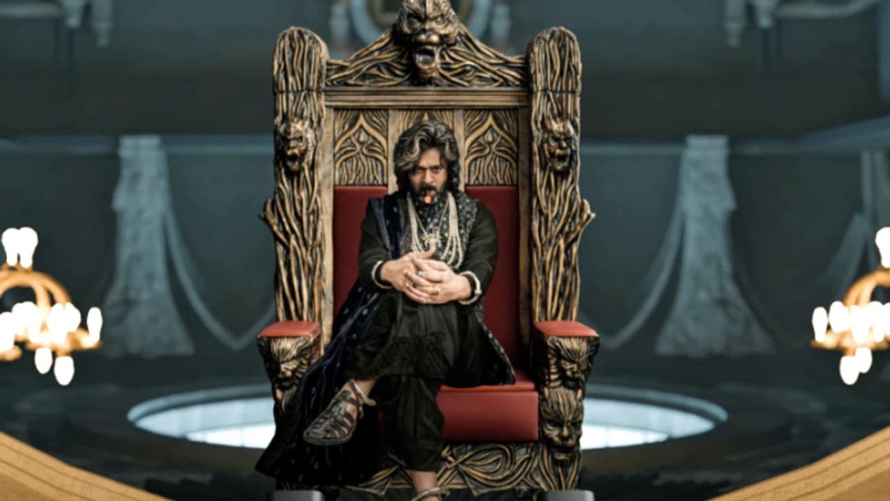 'കല്ക്കി'ക്ക് ശേഷം പ്രഭാസ്; 'ദി രാജസാബ്' മോഷന് പോസ്റ്റര് എത്തി 'കല്ക്കി'ക്ക് ശേഷം പ്രഭാസ്; 'ദി രാജസാബ്' മോഷന് പോസ്റ്റര് എത്തി