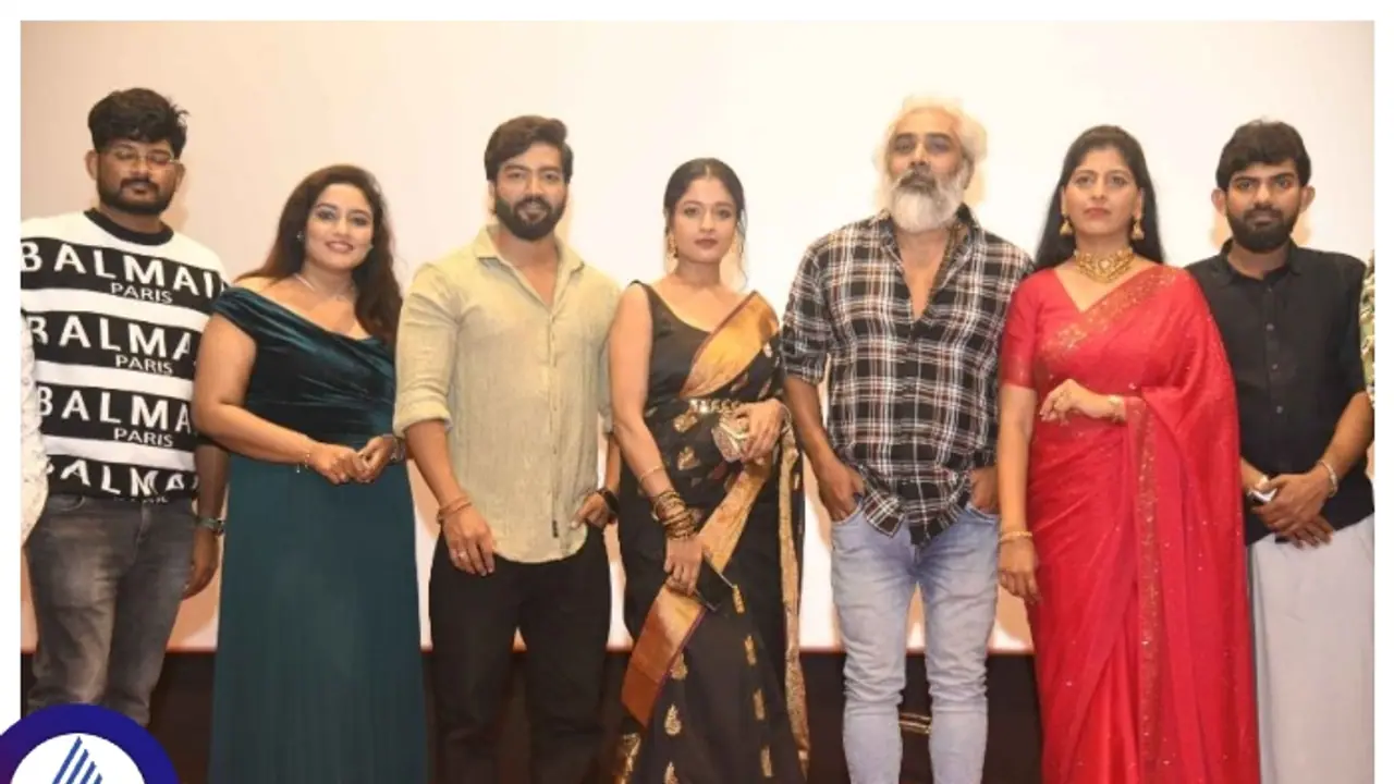 ಕೂಸು ಹುಟ್ಟುವ ಮುನ್ನವೆ ಕುಲಾವಿ ರೆಡಿ; ಹೆಸರಿಟ್ಟಿಲ್ಲ, ಆಗ್ಲೇ ಒಟಿಟಿ ಹಕ್ಕು ಸಿಕ್ಕ ಮೊದಲ ಕನ್ನಡ ಚಿತ್ರ! ಕೂಸು ಹುಟ್ಟುವ ಮುನ್ನವೆ ಕುಲಾವಿ ರೆಡಿ; ಹೆಸರಿಟ್ಟಿಲ್ಲ, ಆಗ್ಲೇ ಒಟಿಟಿ ಹಕ್ಕು ಸಿಕ್ಕ ಮೊದಲ ಕನ್ನಡ ಚಿತ್ರ!