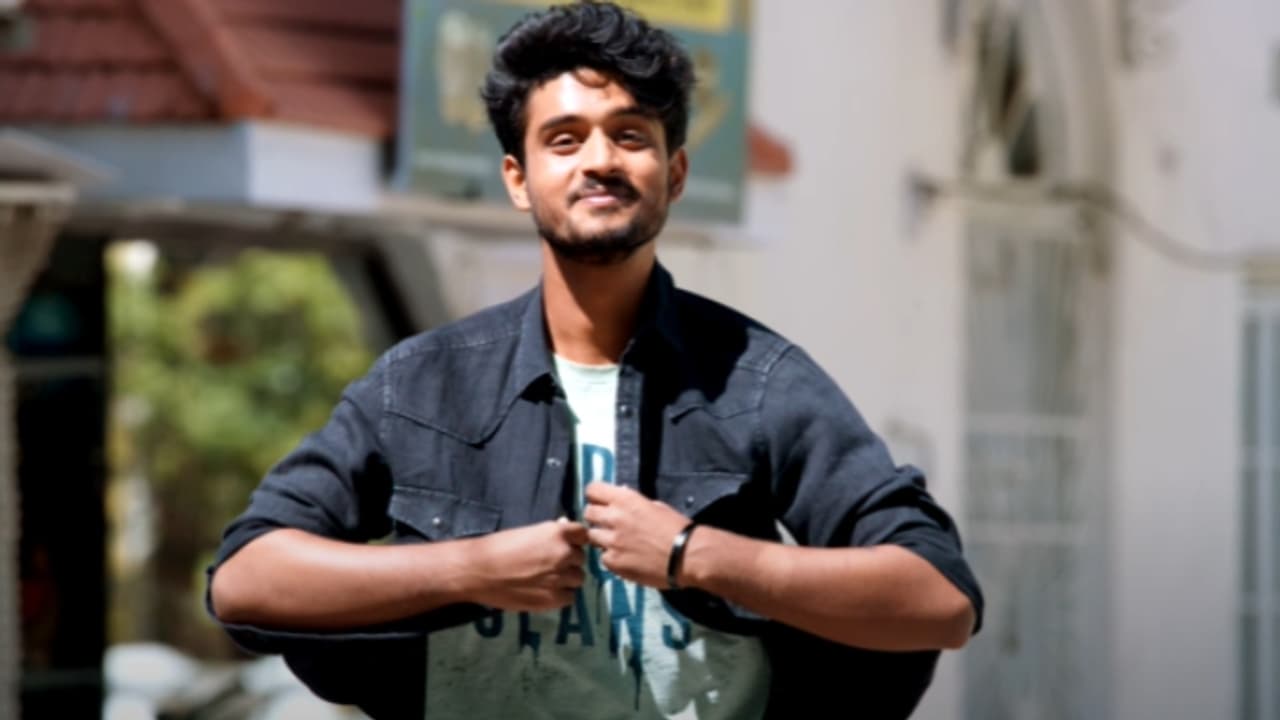 പ്രണയ നായകനായി മാധവ് സുരേഷ്; 'കുമ്മാട്ടിക്കളി'യിലെ മനോഹര മെഡലി എത്തി പ്രണയ നായകനായി മാധവ് സുരേഷ്; 'കുമ്മാട്ടിക്കളി'യിലെ മനോഹര മെഡലി എത്തി