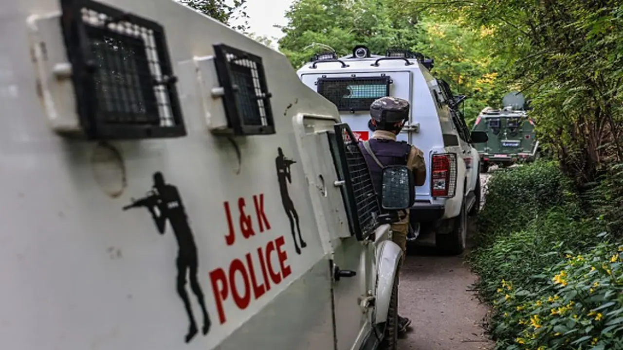 UP labourer shot by terrorists in Pulwana; third such attack within a week on non locals in Kashmir