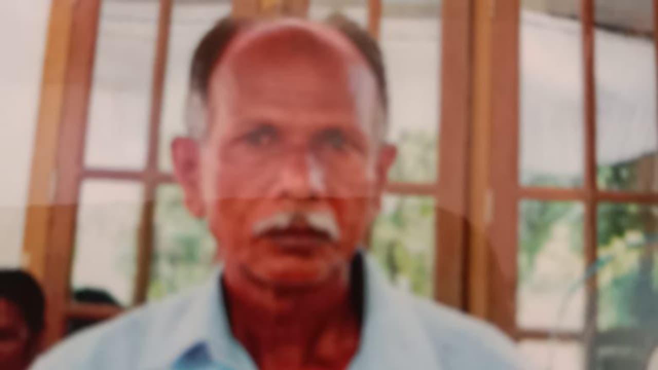 പൊട്ടിക്കിടന്ന വൈദ്യുത ലൈനിൽ നിന്ന് ഷോക്കേറ്റ് കർഷകൻ മരിച്ചു പൊട്ടിക്കിടന്ന വൈദ്യുത ലൈനിൽ നിന്ന് ഷോക്കേറ്റ് കർഷകൻ മരിച്ചു