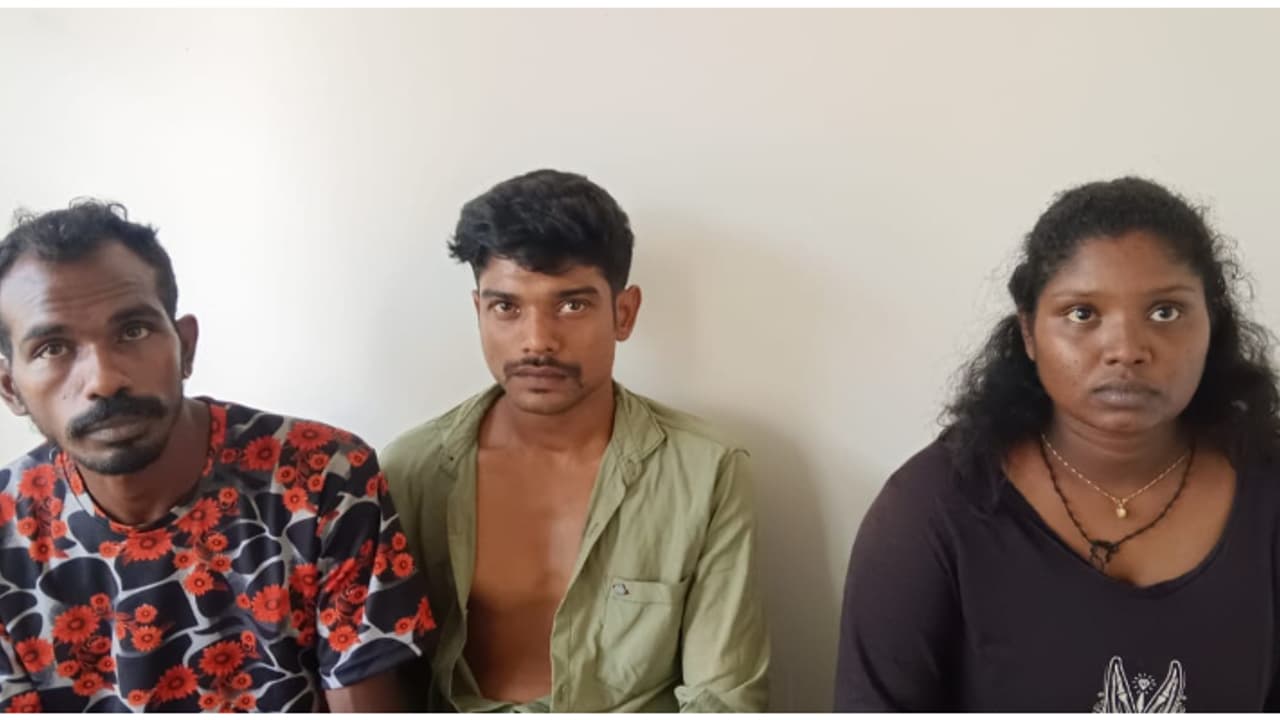 ആരാധനാലയങ്ങൾ കേന്ദ്രീകരിച്ച് കാണിക്കവഞ്ചി മോഷണം; മൂന്നംഗ സംഘം പിടിയിൽ ആരാധനാലയങ്ങൾ കേന്ദ്രീകരിച്ച് കാണിക്കവഞ്ചി മോഷണം; മൂന്നംഗ സംഘം പിടിയിൽ