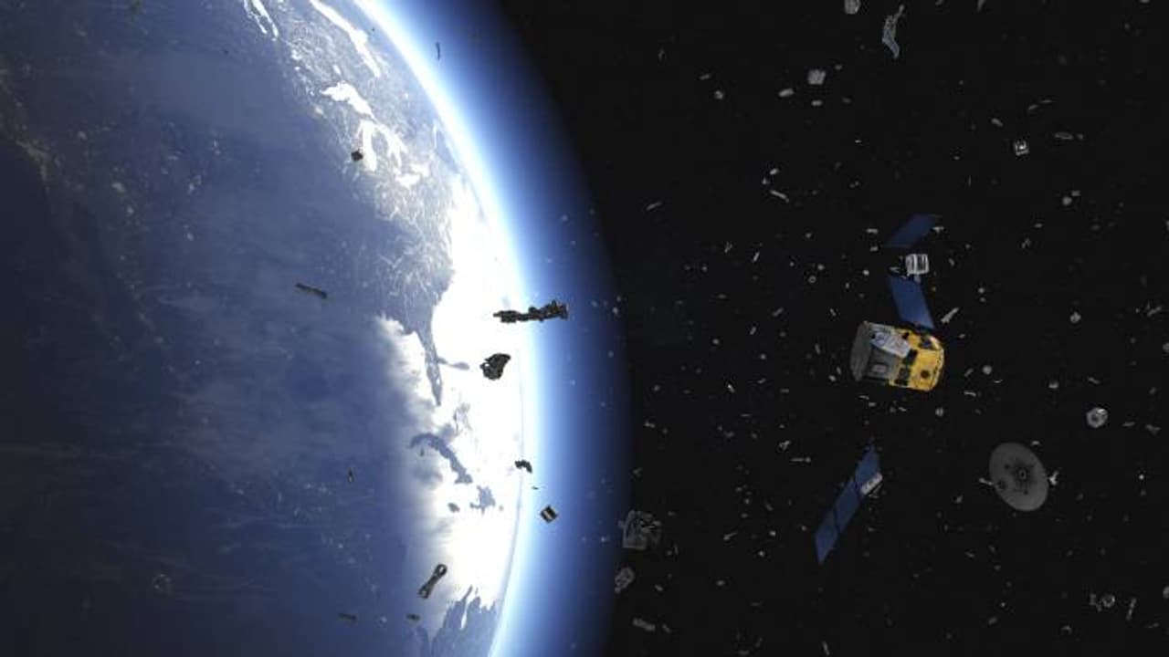 ബഹിരാകാശത്ത് 4,300 ടൺ മാലിന്യം; ഒരു ഉപഗ്രഹം കൂടി പൊട്ടിത്തെറിച്ചു