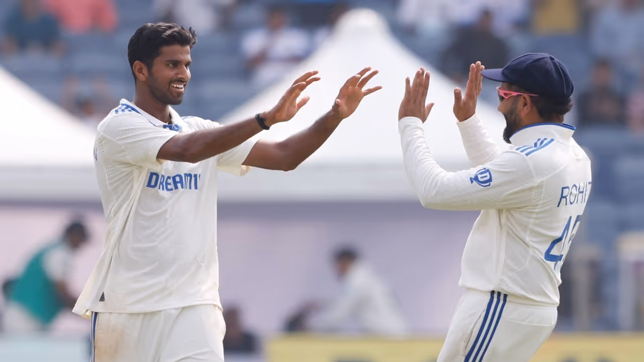 'ഇത്ര നേരത്തെ ഇതൊന്നും വേണ്ട'! വാഷിംഗ്ടണ് സുന്ദറിനെ അശ്വിനുമായി താരതമ്യം ചെയ്യുന്നതിനെ കുറിച്ച് മഞ്ജരേക്കര് 'ഇത്ര നേരത്തെ ഇതൊന്നും വേണ്ട'! വാഷിംഗ്ടണ് സുന്ദറിനെ അശ്വിനുമായി താരതമ്യം ചെയ്യുന്നതിനെ കുറിച്ച് മഞ്ജരേക്കര്