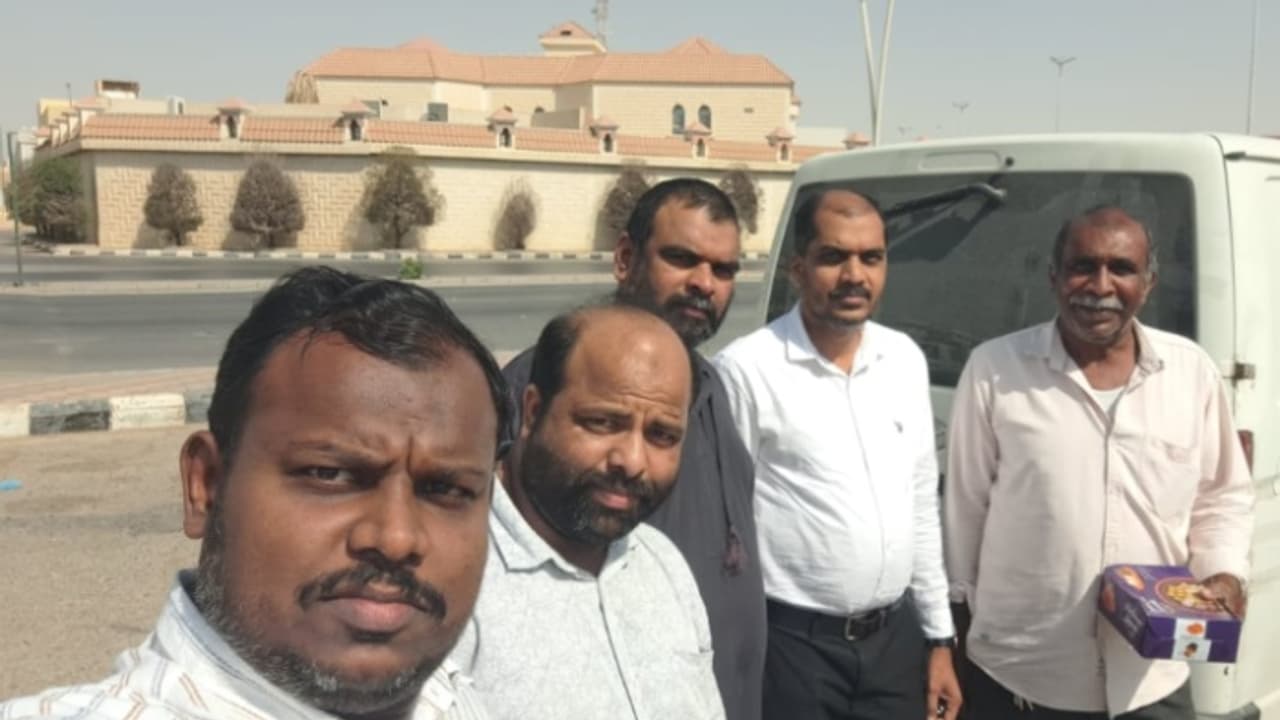 വാഹനാപകടത്തിന് 4.5 ലക്ഷം റിയാൽ നഷ്ടപരിഹാരം കൊടുക്കാനില്ലാതെ സൗദി ജയിലിൽ കഴിഞ്ഞ പ്രവാസിക്ക് ഒടുവിൽ മോചനം വാഹനാപകടത്തിന് 4.5 ലക്ഷം റിയാൽ നഷ്ടപരിഹാരം കൊടുക്കാനില്ലാതെ സൗദി ജയിലിൽ കഴിഞ്ഞ പ്രവാസിക്ക് ഒടുവിൽ മോചനം