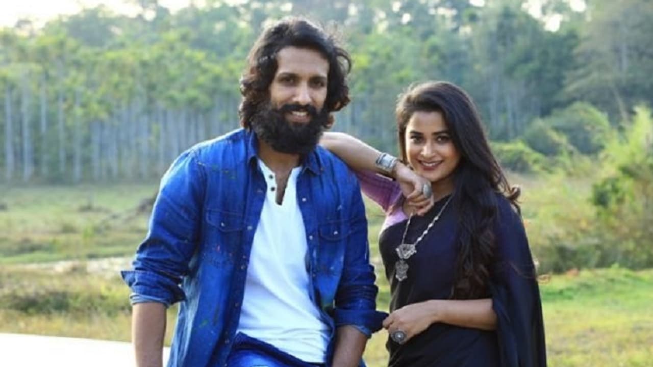 Ellige Payana Yavudo Daari Film Review: ಜರ್ನಿಯೊಳಗೊಂದು ಜರ್ನಿ.. ನಡೆ, ನುಡಿ ನಿಗೂಢ Ellige Payana Yavudo Daari Film Review: ಜರ್ನಿಯೊಳಗೊಂದು ಜರ್ನಿ.. ನಡೆ, ನುಡಿ ನಿಗೂಢ