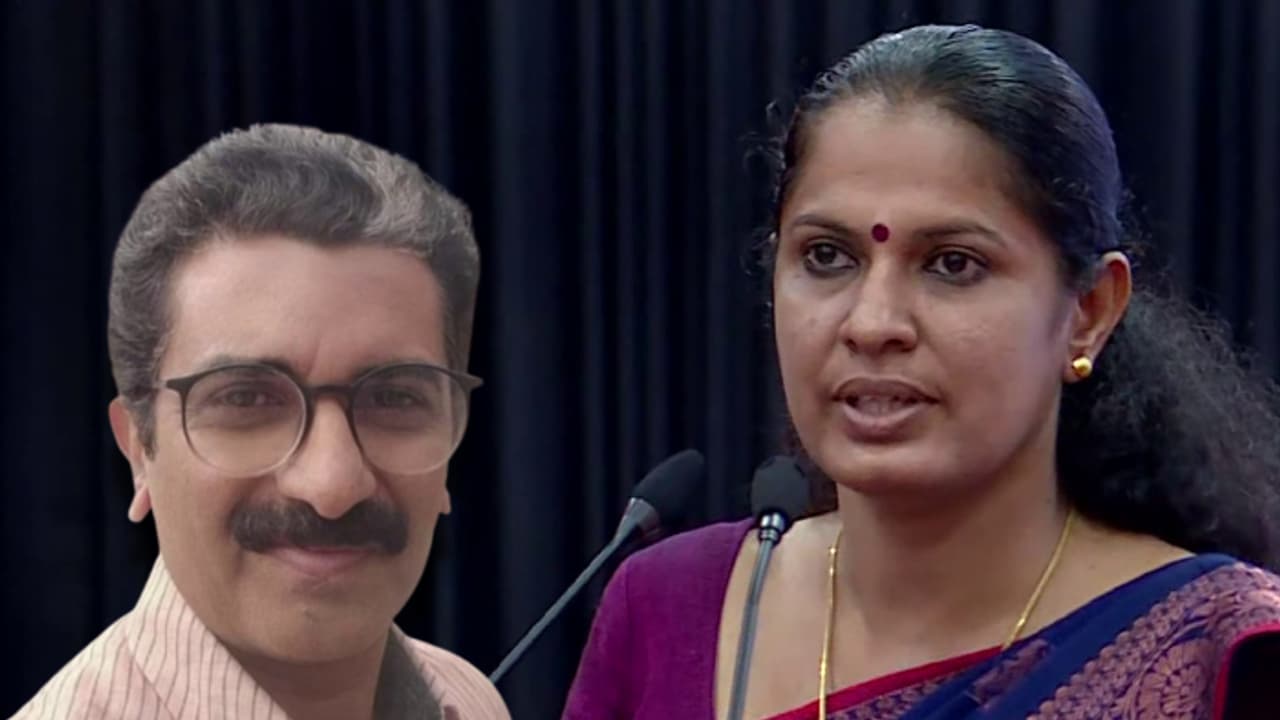 ദിവ്യയെ അറസ്റ്റ് ചെയ്യാതെ പൊലീസ് ഒളിച്ചു കളിച്ചെന്ന് എഡിഎമ്മിൻ്റെ കുടുംബത്തിൻ്റെ വാദം; എതിർത്ത് പ്രൊസിക്യൂഷൻ