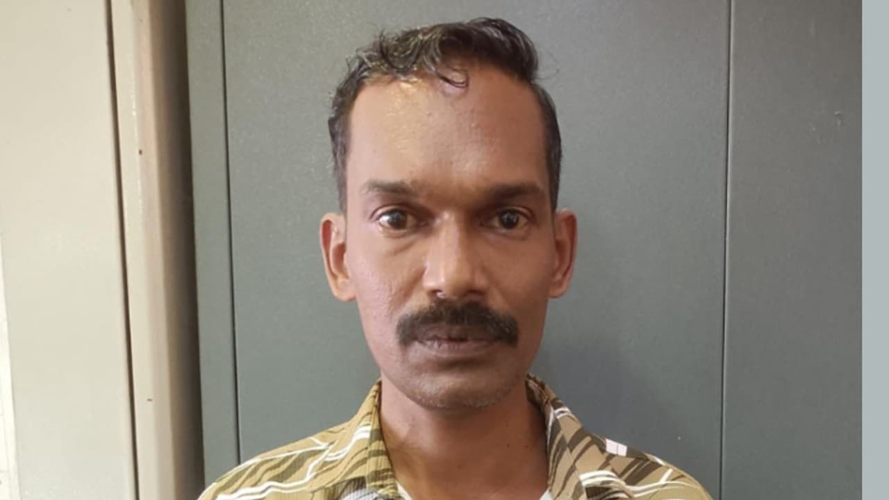 പാലാരിവട്ടം സ്വദേശിനിക്ക് പാര്ട്ട് ടൈം ജോലി ഓഫര്, രണ്ട് അക്കൗണ്ടിൽ നിന്നായി 25 ലക്ഷം തട്ടി, പ്രതി പിടിയിൽ പാലാരിവട്ടം സ്വദേശിനിക്ക് പാര്ട്ട് ടൈം ജോലി ഓഫര്, രണ്ട് അക്കൗണ്ടിൽ നിന്നായി 25 ലക്ഷം തട്ടി, പ്രതി പിടിയിൽ