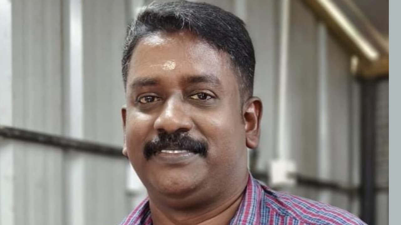 വീട്ടുമുറ്റത്ത് തെന്നിവീണ് പരിക്കേറ്റ യുവാവ് ചികിത്സയിലിരിക്കെ മരിച്ചു വീട്ടുമുറ്റത്ത് തെന്നിവീണ് പരിക്കേറ്റ യുവാവ് ചികിത്സയിലിരിക്കെ മരിച്ചു