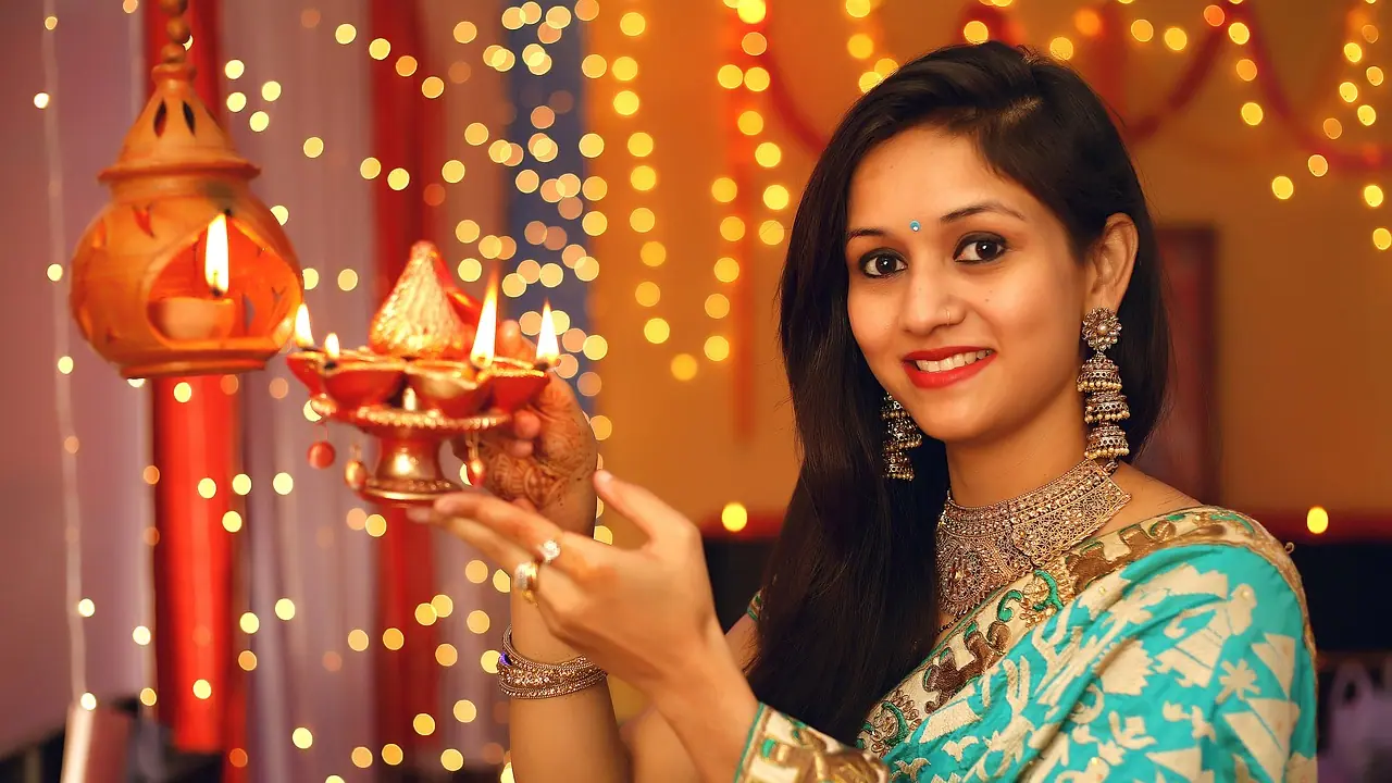 7 countries besides India that celebrate Diwali with great enthusiasm