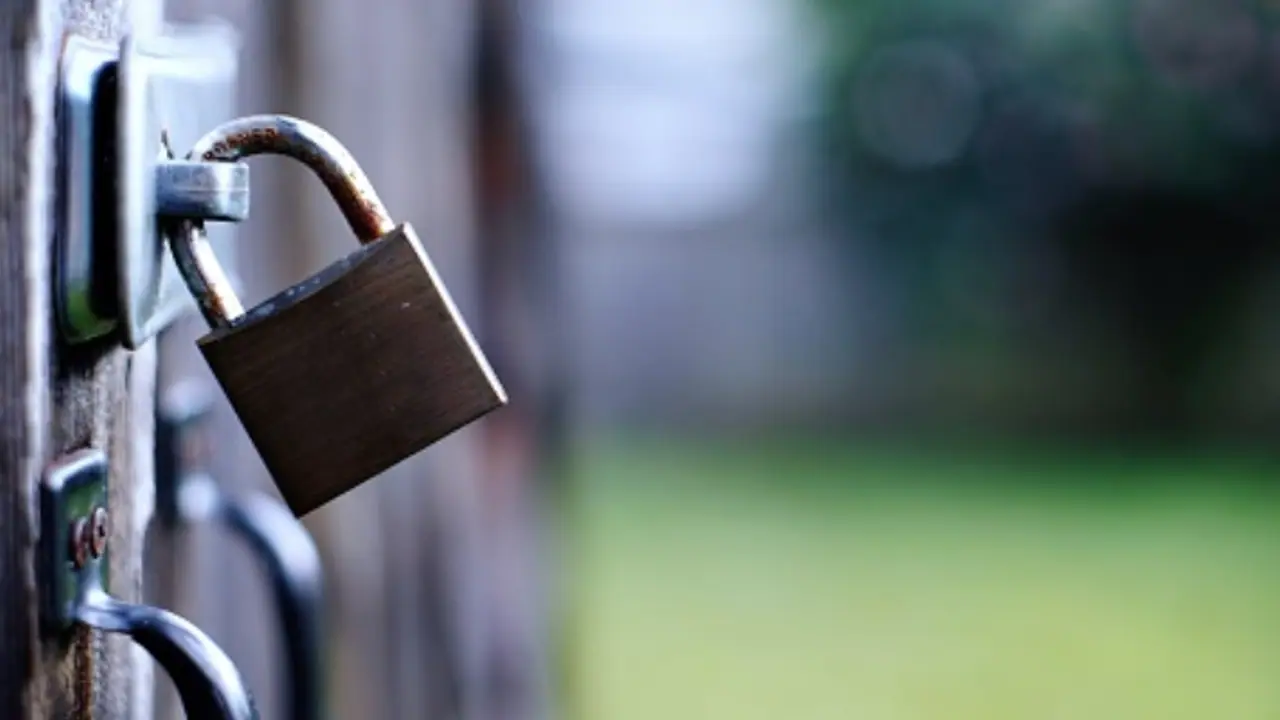 உலகின் முதல் பூட்டு சாவி எப்போது உருவானது? யார் கண்டுபிடித்தது?