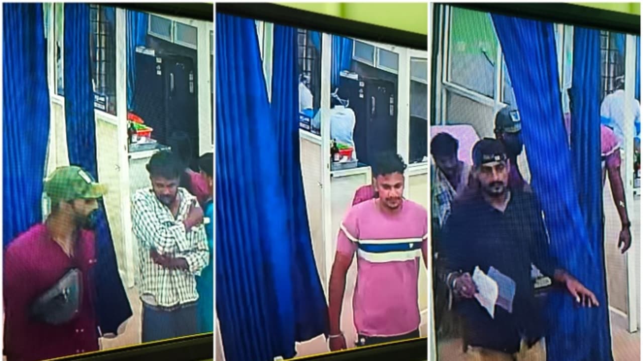 മുറിവേറ്റ് ആശുപത്രിയിലെത്തിയ യുവാക്കൾ കാഷ്വാലിറ്റിക്ക് മുന്നിലിരുന്ന ആംബുലൻസ് ഡ്രൈവറെ കുത്തി; 4 പേർ പിടിയിൽ മുറിവേറ്റ് ആശുപത്രിയിലെത്തിയ യുവാക്കൾ കാഷ്വാലിറ്റിക്ക് മുന്നിലിരുന്ന ആംബുലൻസ് ഡ്രൈവറെ കുത്തി; 4 പേർ പിടിയിൽ