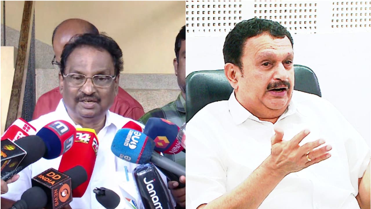 'ചതിയന്മാരുടെ പാർട്ടിയിൽ നിൽക്കണോയെന്ന് പരിശോധിക്കണം, കെ മുരളീധരൻ ഇടതുപക്ഷത്തിനൊപ്പം നിൽക്കണം': എകെ ബാലൻ 