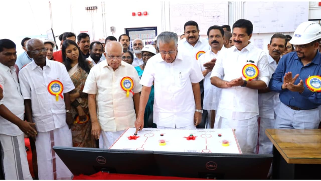 2040 ഓടെ കേരളത്തെ സമ്പൂര്ണ്ണ പുനരുപയോഗ ഊര്ജ്ജഅധിഷ്ഠിത സംസ്ഥാനമാക്കി മാറ്റുമെന്ന് മുഖ്യമന്ത്രി 2040 ഓടെ കേരളത്തെ സമ്പൂര്ണ്ണ പുനരുപയോഗ ഊര്ജ്ജഅധിഷ്ഠിത സംസ്ഥാനമാക്കി മാറ്റുമെന്ന് മുഖ്യമന്ത്രി