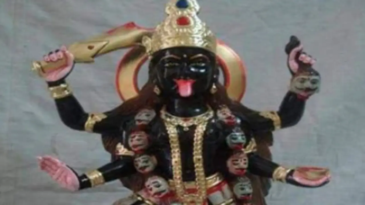 Kali Puja 2024: Golden Kali Idol found in Katwa Village Pond