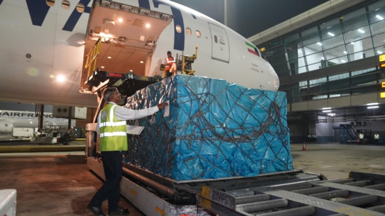 പലസ്തീനിലേക്ക് വീണ്ടും ഇന്ത്യയുടെ സഹായം; 30 ടൺ മെഡിക്കൽ സാമഗ്രികളും മരുന്നുകളും അയച്ച് കേന്ദ്ര സർക്കാർ