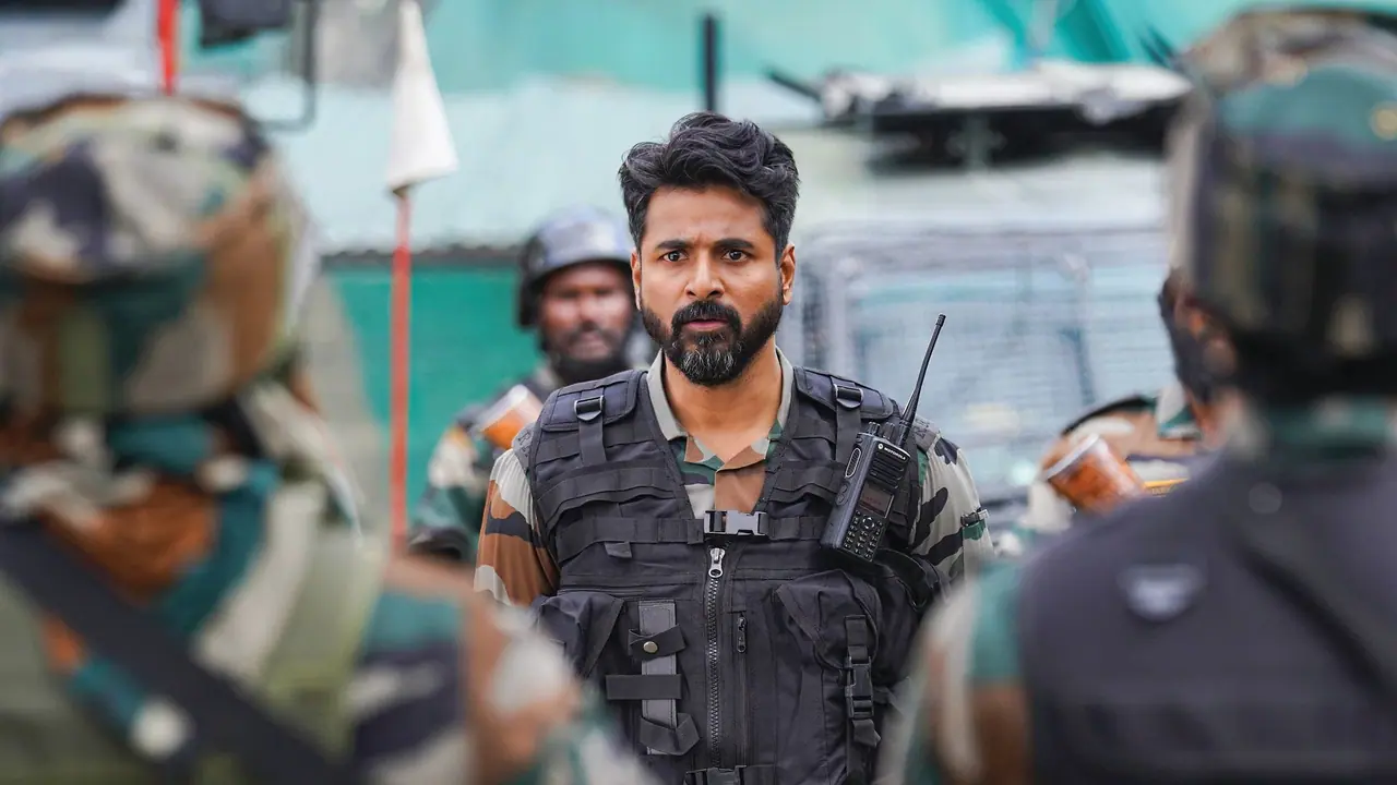 'ഒറ്റയ്ക്ക് വഴി വെട്ടിവന്നവര്‍': വിജയ്, രജനി, അജിത്ത്, കമല്‍ കോളിവുഡ് ബിഗ് ലീഗിലേക്ക് ഇനി ശിവകാര്‍ത്തികേയനും !