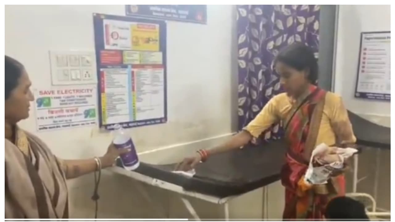 'ഒന്നും കണ്ടില്ല, മനസിലുണ്ടായിരുന്നത് ഭയം മാത്രം'; ആശുപത്രിക്കിടക്ക വൃത്തിയാക്കേണ്ടി വന്നതിൽ പരാതിക്കാരി 