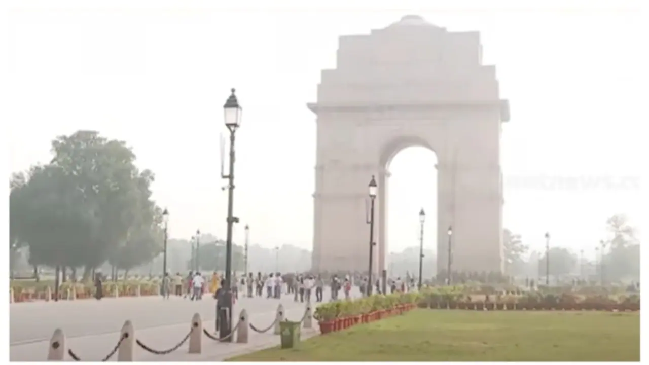 ശ്വാസംമുട്ടി, കണ്ണെരിഞ്ഞ് ദില്ലി: വായുമലിനീകരണ തോത് രൂക്ഷം; നിയന്ത്രണങ്ങൾ കർശനമാക്കാൻ തീരുമാനം 