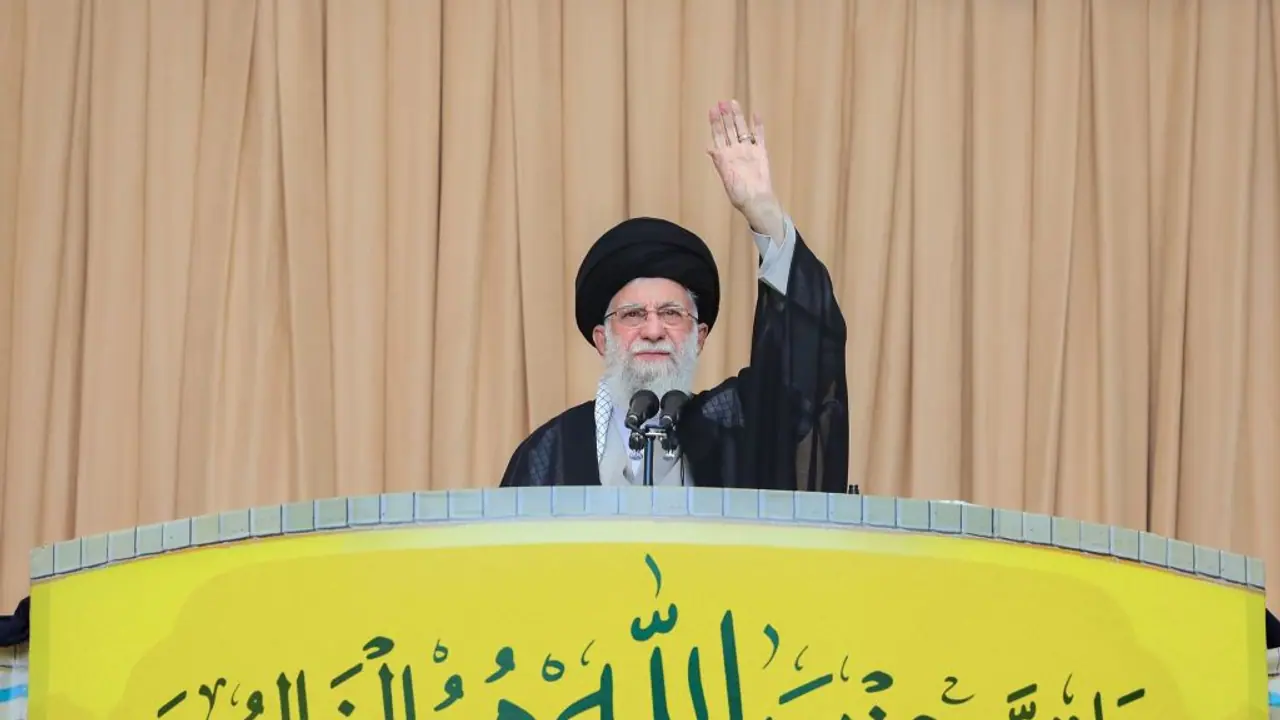 Iran's supreme leader Khamenei warns of 'crushing response' to Israel and US after Israeli attack (WATCH) Iran's supreme leader Khamenei warns of 'crushing response' to Israel and US after Israeli attack (WATCH)