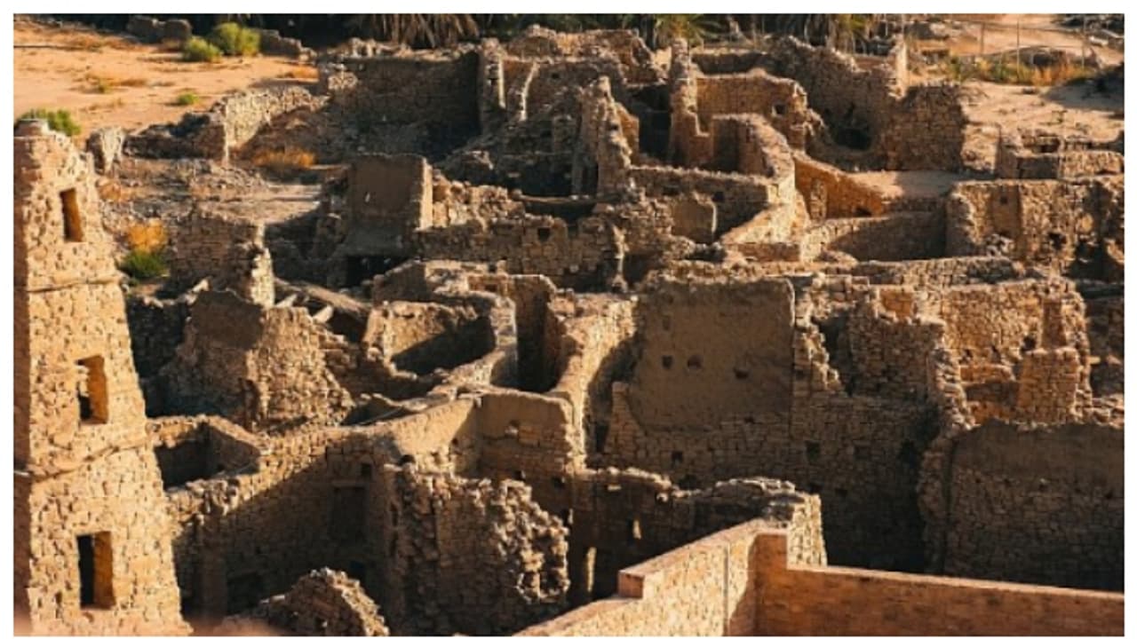 താമസക്കാരായി വെറും 500 പേർ, സൗദി അറേബ്യയിൽ 4,000 വർഷം പഴക്കമുള്ള നഗരം കണ്ടെത്തി താമസക്കാരായി വെറും 500 പേർ, സൗദി അറേബ്യയിൽ 4,000 വർഷം പഴക്കമുള്ള നഗരം കണ്ടെത്തി