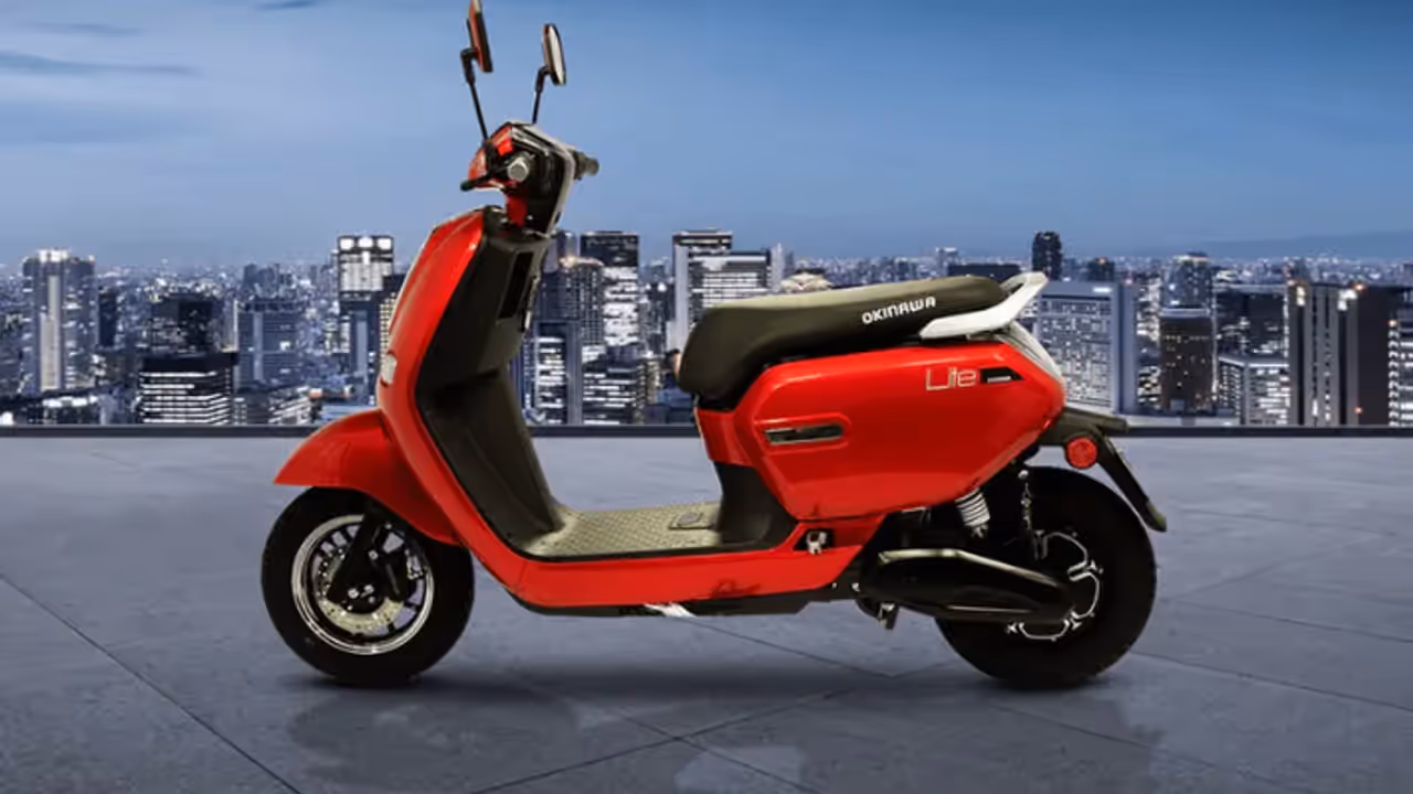 ഈ സ്കൂട്ടറുകൾ ഓടിക്കാൻ ഡ്രൈവിംഗ് ലൈസൻസ് വേണ്ട, വിലയും വളരെ കുറവ് ഈ സ്കൂട്ടറുകൾ ഓടിക്കാൻ ഡ്രൈവിംഗ് ലൈസൻസ് വേണ്ട, വിലയും വളരെ കുറവ്