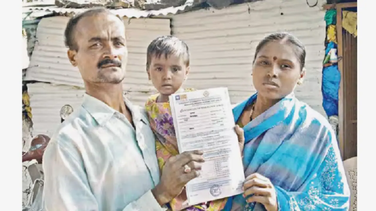 ಭಾಗ್ಯಲಕ್ಷ್ಮಿ ಯೋಜನೆ ಹಣ ಜನರಿಗೆ ಸಿಗ್ತಿಲ್ಲ: ಬಿ.ಎಸ್.ಯಡಿಯೂರಪ್ಪ ನೀಡಿದ್ದ ಬಾಂಡ್ಗಳಿವು! ಭಾಗ್ಯಲಕ್ಷ್ಮಿ ಯೋಜನೆ ಹಣ ಜನರಿಗೆ ಸಿಗ್ತಿಲ್ಲ: ಬಿ.ಎಸ್.ಯಡಿಯೂರಪ್ಪ ನೀಡಿದ್ದ ಬಾಂಡ್ಗಳಿವು!