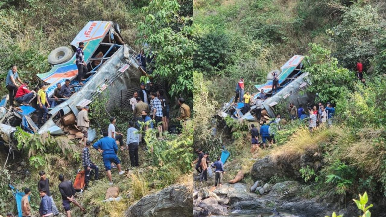 Bus falls into 200 metre gorge in Uttarakhand, at least 36 feared dead
