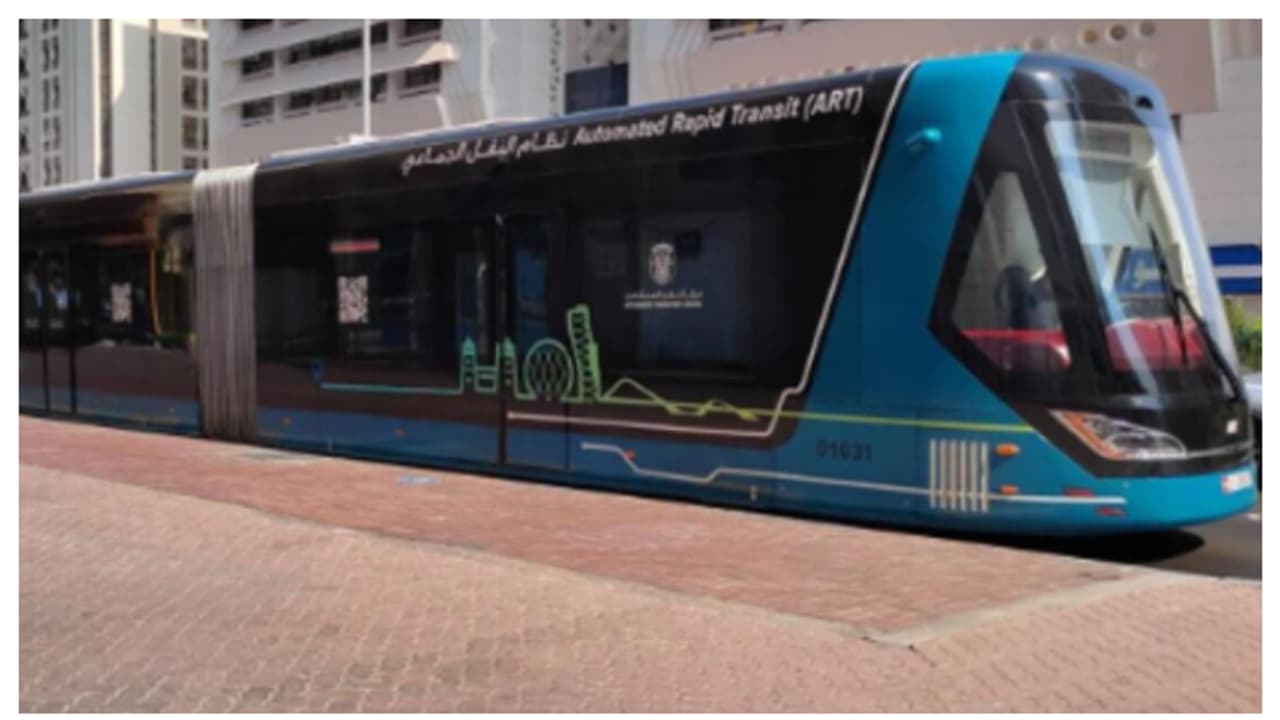 ദുബൈയിൽ എട്ടിടങ്ങളിൽ കൂടി ട്രാം സർവ്വീസ്; 1600 കോടി ദിർഹത്തിന്റെ വമ്പൻ റോഡ് വികസന പദ്ധതികൾ ദുബൈയിൽ എട്ടിടങ്ങളിൽ കൂടി ട്രാം സർവ്വീസ്; 1600 കോടി ദിർഹത്തിന്റെ വമ്പൻ റോഡ് വികസന പദ്ധതികൾ