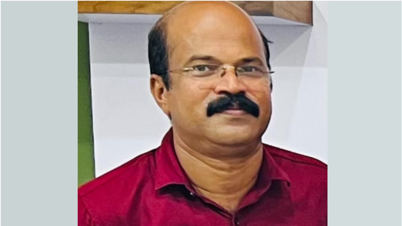 പ്രവാസി മലയാളി ഹൃദയാഘാതം മൂലം മരിച്ചു പ്രവാസി മലയാളി ഹൃദയാഘാതം മൂലം മരിച്ചു