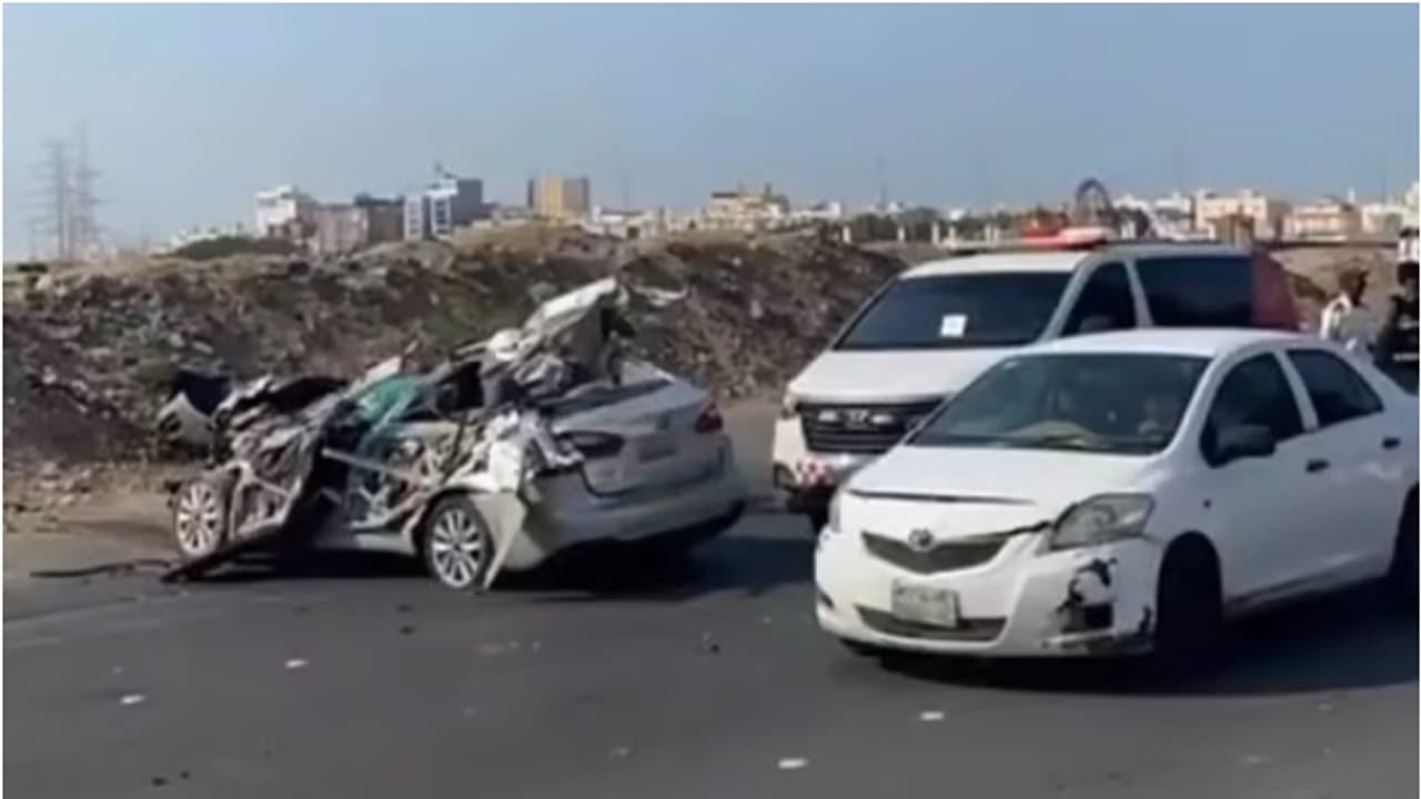 പരീക്ഷയെഴുതി സ്കൂളില് നിന്ന് വീട്ടിലേക്ക് മടങ്ങുമ്പോൾ കാറപകടം; സൗദിയിൽ സ്കൂൾ വിദ്യാർഥി മരിച്ചു പരീക്ഷയെഴുതി സ്കൂളില് നിന്ന് വീട്ടിലേക്ക് മടങ്ങുമ്പോൾ കാറപകടം; സൗദിയിൽ സ്കൂൾ വിദ്യാർഥി മരിച്ചു